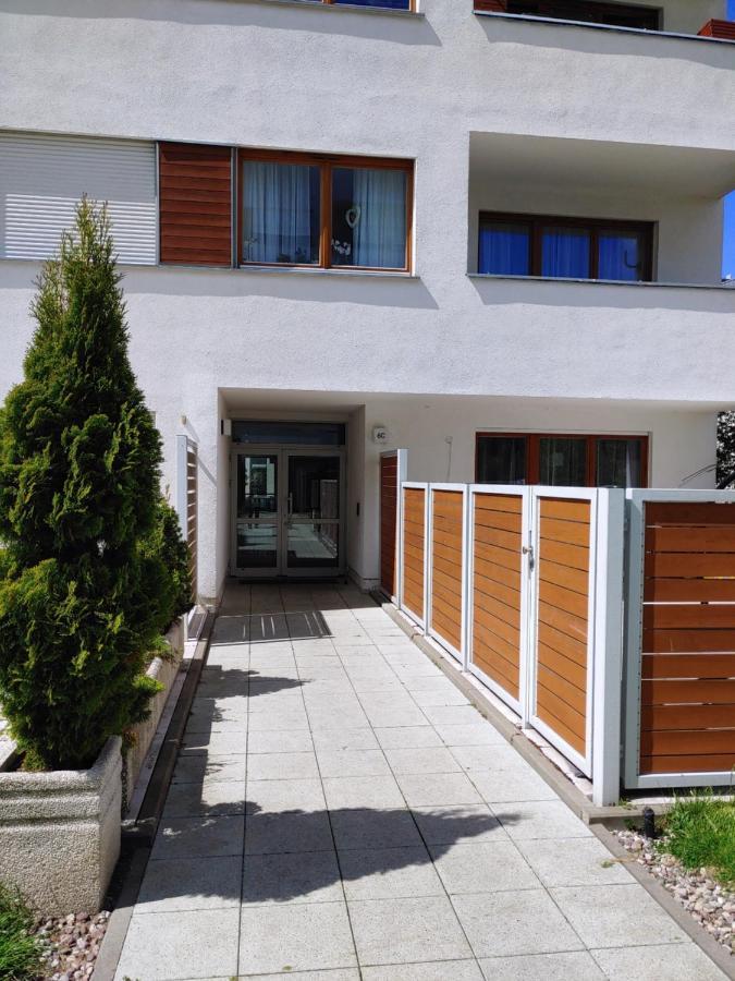 Swinoujscie Platan Patio 6 - Berry Apartments Eksteriør bilde