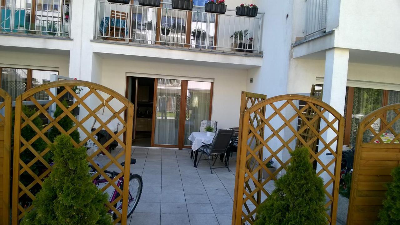Swinoujscie Platan Patio 6 - Berry Apartments Eksteriør bilde
